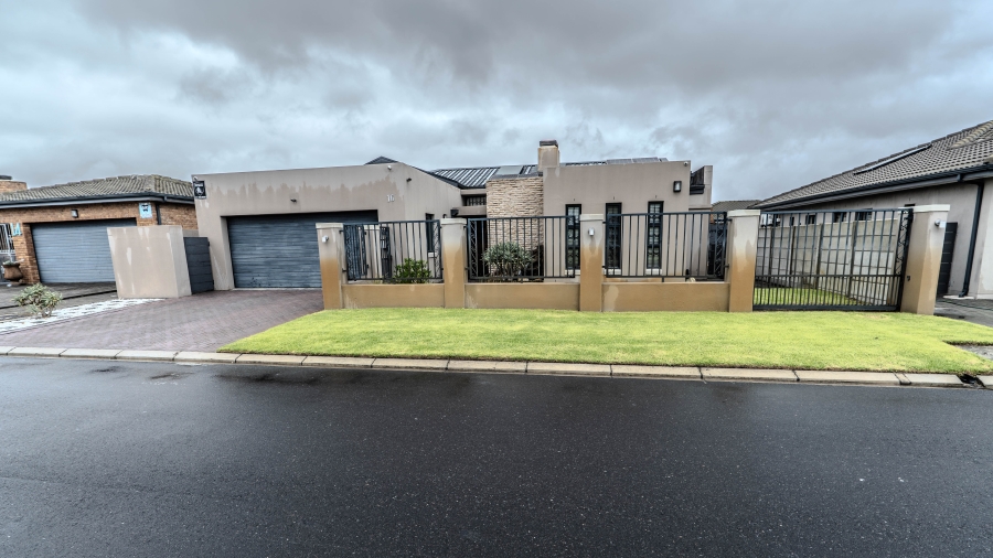 3 Bedroom Property for Sale in Sonkring Western Cape